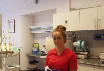 Uczennica podczas stażu