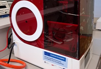 Drukarka do drukowania prac protetycznych w technologii 3D